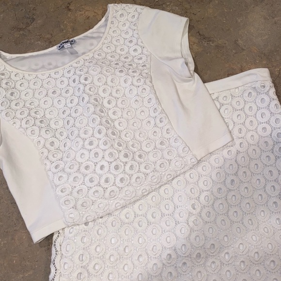 Two Piece -Skirt & Top- Set! - Picture 1 of 8